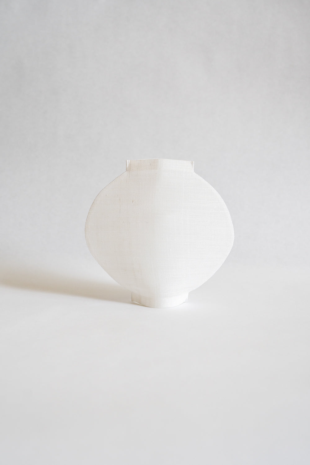White Mosi Moon Jar - S