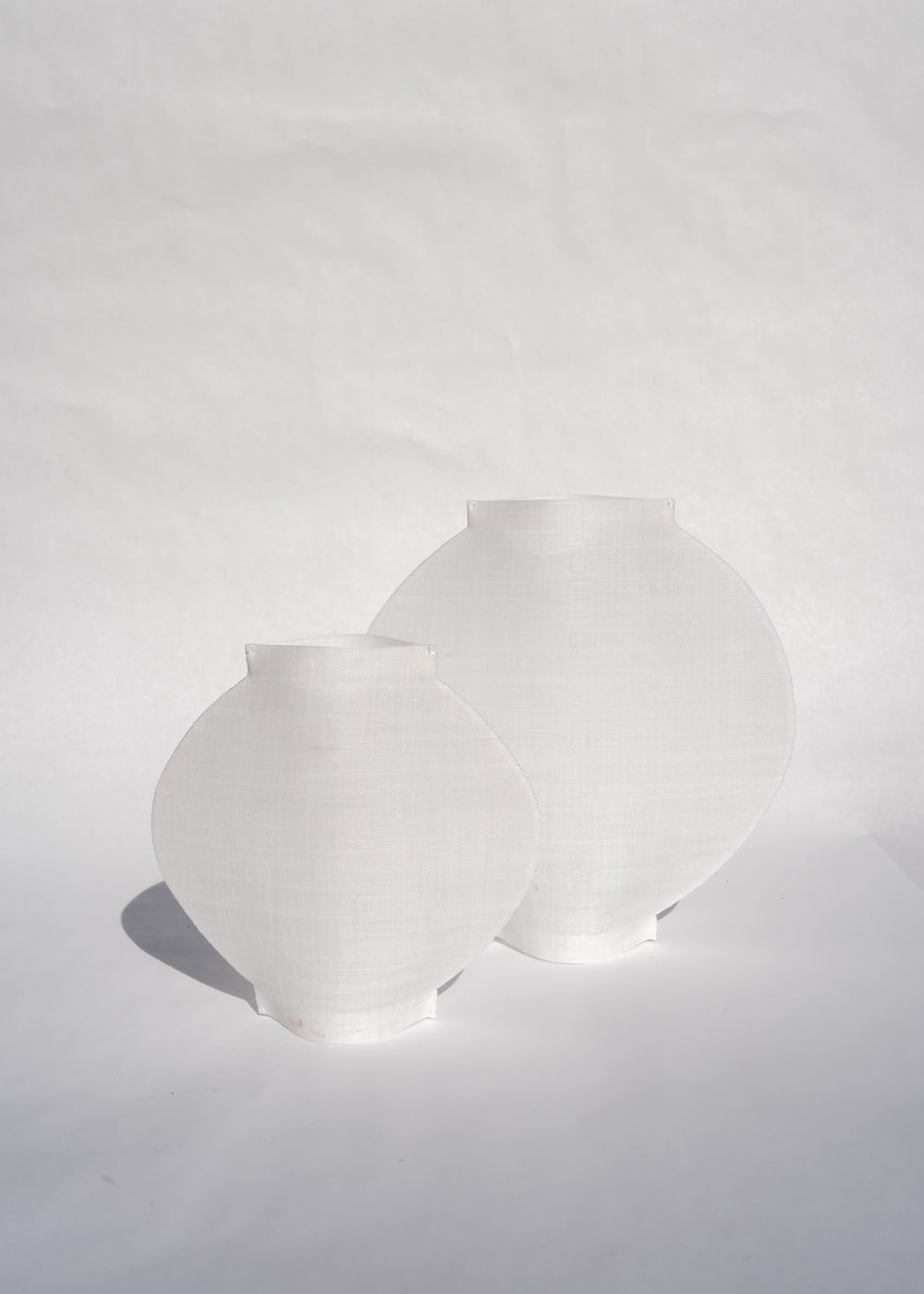 White Mosi Moon Jar - S
