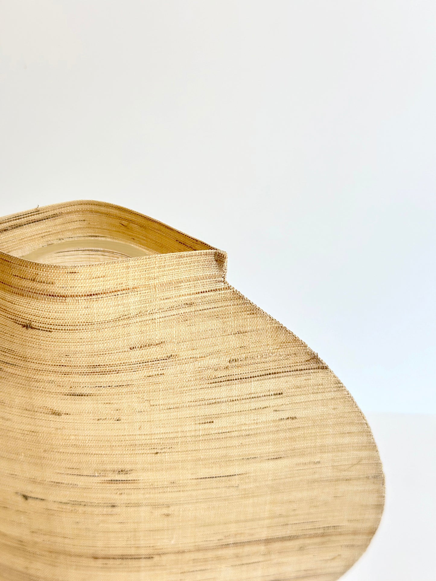 Beige Mosi Moon Jar